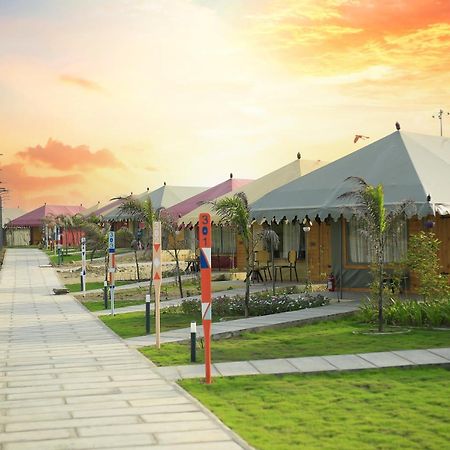 Kamnath Zinc Journey By The Fern, Diu Hotell Exteriör bild